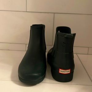 Hunter green HUNTER ankle boots!!